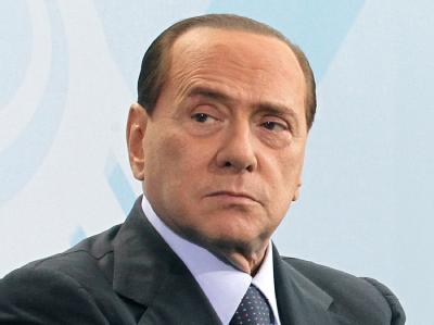 Italiens Ministerpräsident Silvio Berlusconi wird nach Angaben der Verteidigung zum Auftakt nicht persönlich vor Gericht erscheinen. Silvio Berlusconi