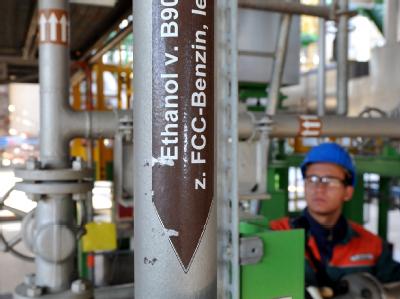 In der PCK Raffinerie im brandenburgischen Schwedt wird der Biosprit E10 hergestellt. PCK Raffinerie