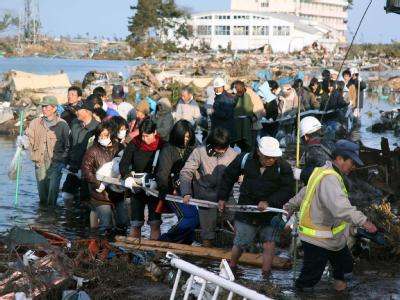 Der von dem Beben ausgelöste Tsunami hat die Stadt Natori im Nordosten Japans überflutet. Überflutete Stadt