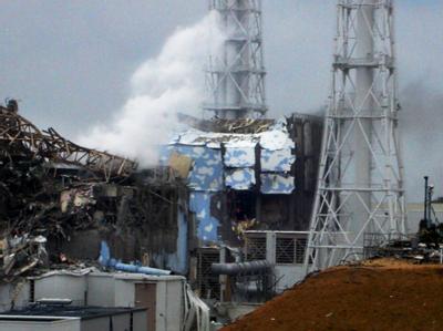 Fukushima 1 ist mittlerweile eine Ansammlung von Stahlschrott und Gebäudegerippen. Foto: Tokyo Electric Power Co. Kernkraftwerk Fukushima nach Bränden und Explosionen