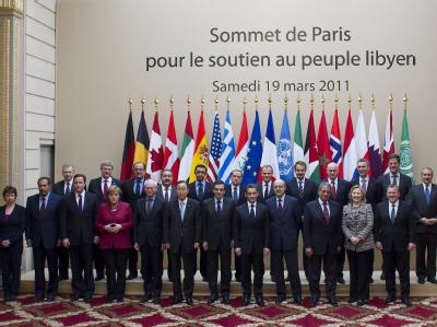 Internationale Staatschefs der Europäischen Union, der Vereinten Nationen und der Arabischen Liga bei einem Sondergipfel zur Lage in Libyen in Paris. Libyen Sondergipfel