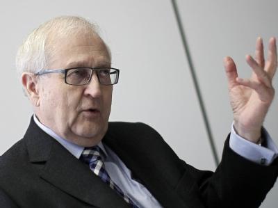 Bundeswirtschaftsminister Rainer Brüderle (FDP) soll beim Bundesverband der Deutschen Industrie das Kernkraft-Moratorium mit den anstehenden Landtagswahlen begründet haben. Rainer Brüderle