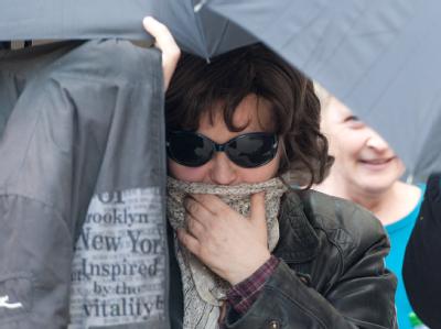 Das ehemalige Mitglied der Rote Armee Fraktion, Brigitte Mohnhaupt, verlässt das Oberlandesgericht in Stuttgart. Brigitte Mohnhaupt