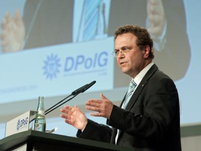 Bundesinnenminister Hans-Peter Friedrich (CSU) beim Bundeskongress der Deutschen Polizeigewerkschaft (DPolG). Bundesinnenminister Friedrich