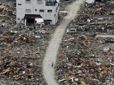 Zerstörungen in Ishinomaki in der Präfektur Miyagi. Ein neues schweres Erdbeben hat die Unglücksregion erschüttert. Zerstörungen in Ishinomaki