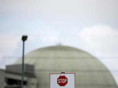 Mit Milliarden-Programmen weg von der Atomkraft: Bei der anvisierten Energiewende soll die Windkraft eine Hauptrolle spielen. Atomkraftwerk
