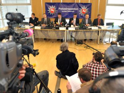 Reges Medieninteresse bei der Pressekonferenz der SOKO Dennis. Medienandrang
