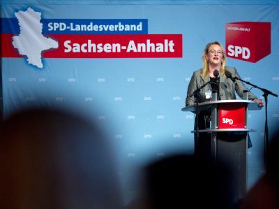 SPD-Landeschefin Katrin Budde: «Dieser Vertrag ist ein klarer Punkt für uns. Er ist ein klarer Erfolg für die SPD.» SPD-Landesparteitag Sachsen-Anhalt