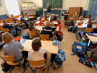 Unterricht in einer 1. Klasse: Bisher sind nur wenige rückwirkende Anträge zur Kostenerstattung beim Bildungsangebot für Hartz-IV-Familien eingegangen. Unterricht