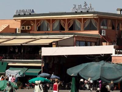 Terrorziel: Das Kaffeehaus Argana, aufgenommen am 31.03.2011 an dem Platz der Gaukler in der Innenstadt von Marrakesch. Kaffeehaus Argana