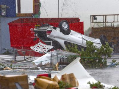 Ein Tornado hat den Norden von Neuseeland getroffen. Verwüstung