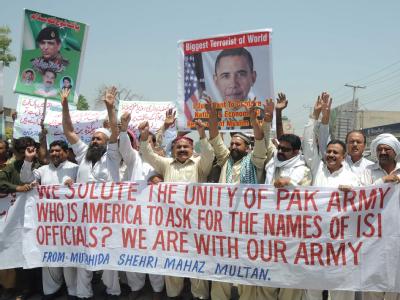 Einwohner pakistanischen Stadt Multan protestieren gegen die Tötung Osama bin Ladens durch Spezialeinheiten des US-Militärs. Proteste gegen Tötung bin Ladens in Pakistans