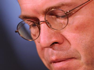 Für die Uni Bayreuth ist die Plagiatsaffäre Guttenberg abgeschlossen: Der Ex-Minister hat bei seiner Doktorarbeit vorsätzlich getäuscht. (Archivbild) Guttenberg