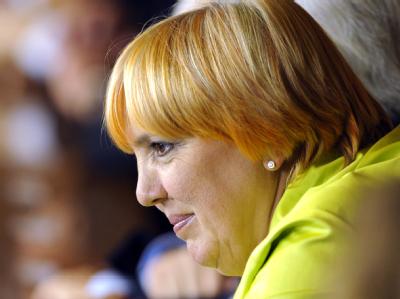 Live dabei: Grünen-Chefin Claudia Roth im Stuttgarter Landtag Claudia Roth