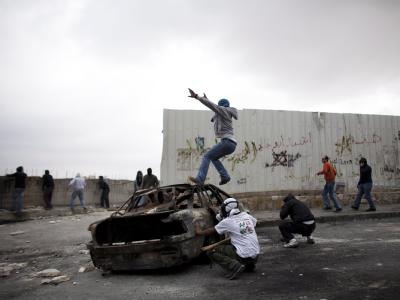Aus Angst vor Anschlägen radikaler Palästinenser hat die israelische Polizei das Westjordanland zum Nakba-Tag abgeriegelt. Am Nakba-Tag erinnern die Palästinenser an die Flucht und Vertreibung Hunderttausender Araber nach der israelischen Staatsgründung 1 Krawalle in Jerusalem