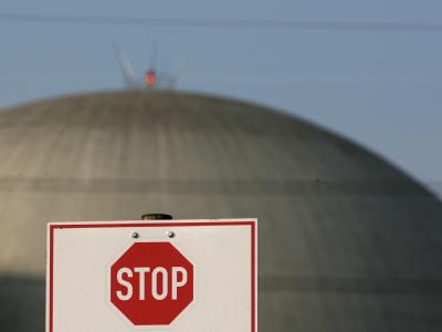 Umweltminister Norbert Röttgen hat das Aus für die beiden hessischen Atomreaktoren Biblis A und B angedeutet. Atomkraftwerk Biblis
