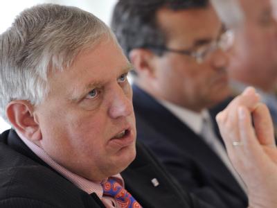 CDU-Fraktionschef Karl-Josef Laumann will «Druck auf dem Kessel halten». Karl-Josef Laumann