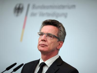 Minister de Maizière lehnt eine von Justizministerin Leutheusser-Schnarrenberger angedachte Auflösung des MAD ab. Thomas de Maiziere
