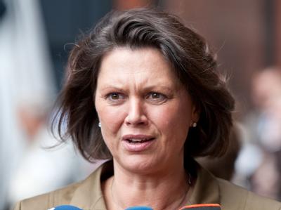 Die Bundesministerin für Verbraucherschutz, Ilse Aigner, während einer Pressekonferenz zum Thema EHEC. Ilse Aigner