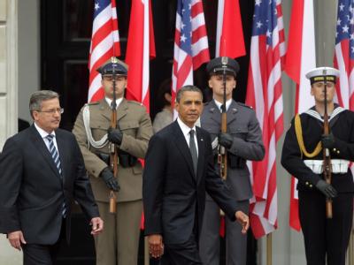 US-Präsident Barack Obama wird am letzten Tag seiner Europa-Reise von Polens Präsident Bronislaw Komorowski in Warschau empfangen. Obama in Polen