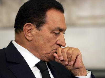 Der ehemalige ägyptische Präsident Husni Mubarak muss sich vor Gericht verantworten. Mubarak