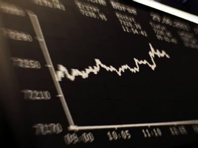 Der Dax hat nach der Zustimmung des griechischen Parlaments zum Sparpaket der Regierung kaum reagiert. Börse in Frankfurt am Main