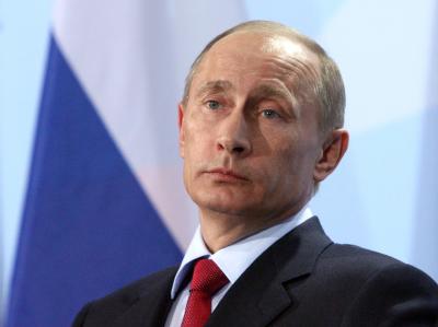 Der russische Ministerpräsident Wladimir Putin wird trotz heftiger Kritik mit dem deutschen Einheitspreis Quadriga ausgezeichnet. Kritik an Quadriga-Preis für Putin