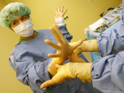 Bei der Bewältigung des Fachkräftemangels setzt die Bundesagentur für Arbeit zunehmend auf qualifizierte Zuwanderer aus europäischen Krisenländern wie Spanien, Griechenland und Portugal. Fachleute aus Krisenländern gesucht