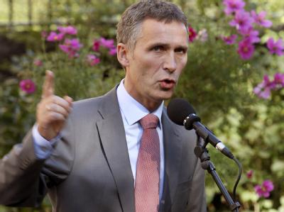 Norwegens Ministerpräsident Jens Stoltenberg galt lange als jugendlicher Strahlemann. Seit sechs Jahren führt der Sozialdemokrat in Oslo die Regierung und ist dabei nach Meinung von Beobachtern mehr und mehr in die Rolle des Landesvaters gewachsen. (Archi Jens Stoltenberg