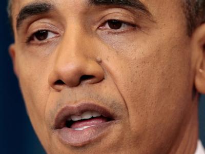 Sichtlich ermüdet gibt US-Präsident Barack Obama die grundsätzliche Einigung im Finanzstreit bekannt. Obama
