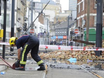 Die Aufräumarbeiten in London werden noch lange andauern. Aufräumen