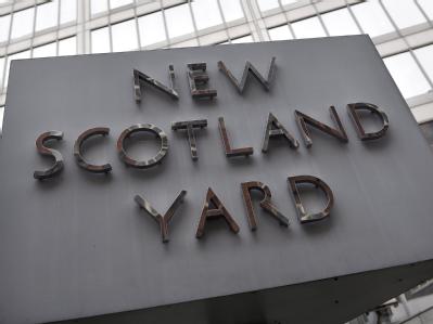 Hat Scotland Yard versagt? Angesichts der Krawalle in England fordern viele ein härteres Durchgreifen. Scotland Yard