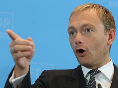 FDP-Generalsekretär Christian Lindner pocht auf die Mitwirkungsrechte des Parlaments. Lindner