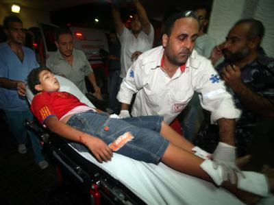 In der Nacht zum Freitag attackierte die israelische Luftwaffe nach Medienberichten weitere Ziele im Gazastreifen. Erste Hilfe