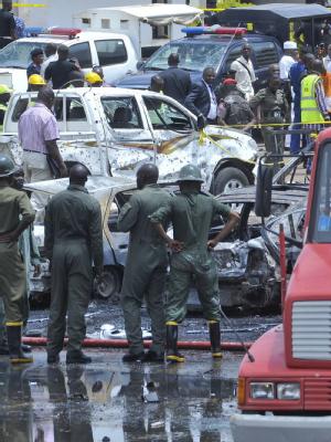 In Nigeria werden immer wieder Anschläge von Islamisten verübt. Wie hier im Juni 2011 auf das Hauptquartier der Polizei. Terror in Nigeria