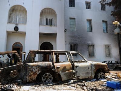 Die italienische Botschaft in Tripolis wurde in Brand gesteckt. Italienische Botschaft in Tripolis