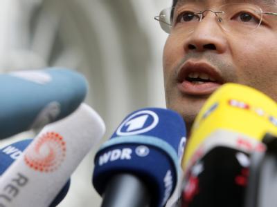 Der FDP-Vorsitzende Rösler ist optimistisch, dass Schwarz-Gelb eine eigene Mehrheit für die Ausweitung des Euro-Rettungsfonds zusammenbekommt. Rösler