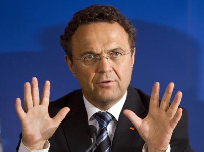 Der Bundesinnenminister warnt vor islamistischem Terrorismus in Deutschland. Hans-Peter Friedrich