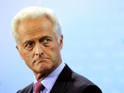 Bundesverkehrsminister Peter Ramsauer (CSU) befürchtet wegen der Euro-Rettungspakete einen Kontrollverlust des Bundestags. Peter Ramsauer