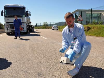 Strahlenmessung nach dem Unfall in der Atommüll-Anlage. Strahlenmessung