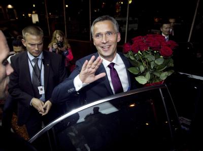 Die sozialdemokratische Arbeiterpartei von Ministerpräsident Stoltenberg wurde erneut stärkste Partei. Ministerpräsident Stoltenberg