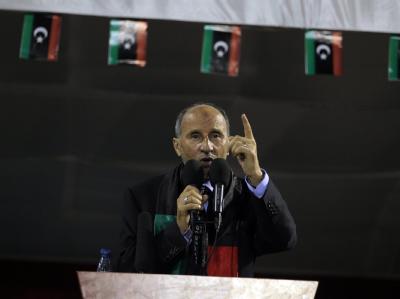Mustafa Abdul Dschalil während seiner ersten öffentlichen Rede in Tripolis. Rede in Tripolis