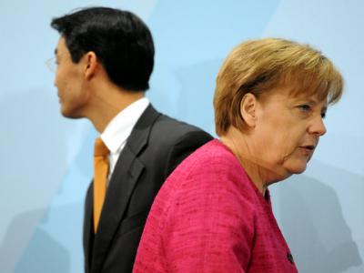 Angela Merkel (CDU) und Philipp Rösler (FDP) haben in der Europa-Politik keine gemeinsame Linie. Merkel und Rösler