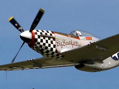 Bei einer Flugshow in Reno im US-Staat Nevada war eine Maschine vom Typ P-51 Mustang abgestürzt. (Symbolbild) P-51 Mustang