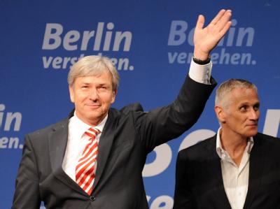 Wahlsieger Klaus Wowereit (SPD) bedankt sich bei seinen Parteigenossen. Klaus Wowereit