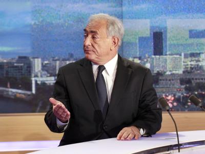 Dominique Strauss-Kahn spricht nach den Sexattacken-Vorwürfen gegen ihn erstmals im französischen Fernsehen. Er räumt zwar moralische Fehler ein, sieht sich selbst aber insgesamt als Opfer. Dominique Strauss-Kahn