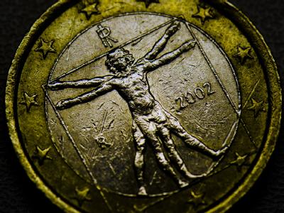 In Sachen Schuldenkrise haben Europas Finanzpolitiker derzeit an vielen Fronten zu kämpfen. Euro-Schuldenkrise