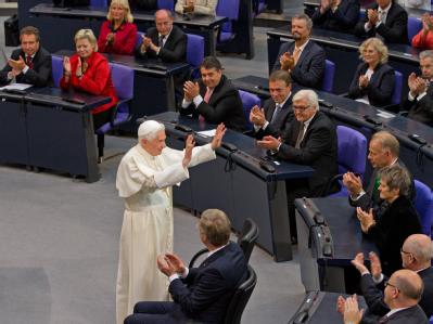 Papst Benedikt bei seinem Auftritt im Bundestag. Papst im Bundestag