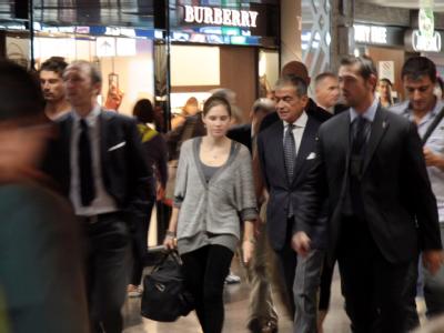 Müde und blass wirkte Amanda Knox bei ihrer Ausreise. Knox in Rom