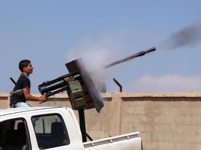 Truppen des libyschen Übergangsrates bereiten sich auf die entscheidenden Kämpfe in der seit Wochen belagerten Stadt Sirte vor. Kampf um Sirte